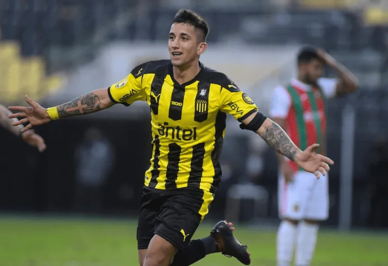 Este jugador es Cristian Olivera
